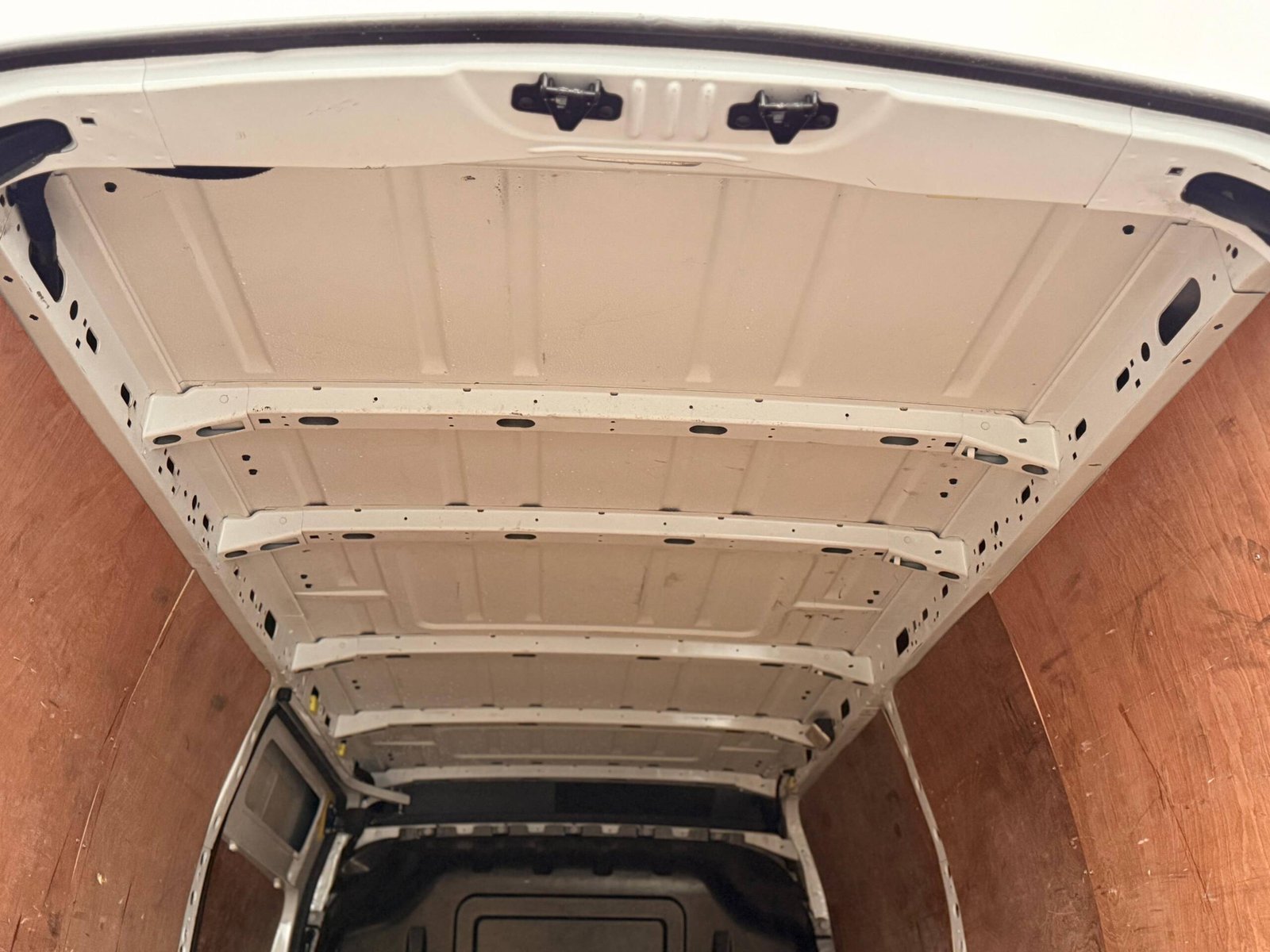 
								VAUXHALL MOVANO 2.3 2021 White full									